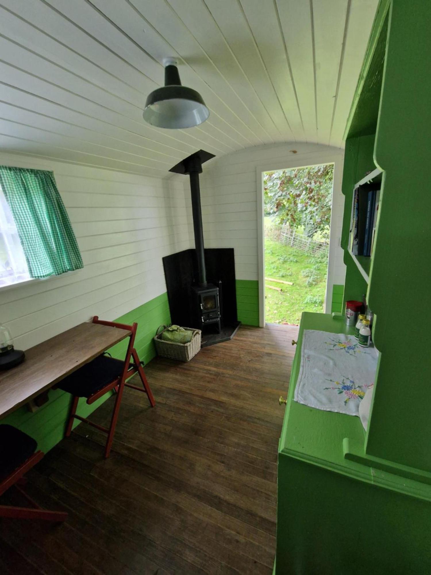 The Delkin Shepherds Huts Castle Combe Zewnętrze zdjęcie